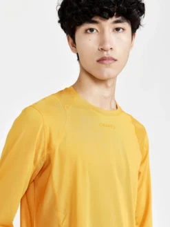 Longsleeve Craft Men Adv Essence LS Tee Calm -The North Kleding Winkel 4 1908754 543000 ADV20Essence20LS20Tee20M Closeup3