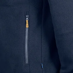 Fjallraven Vest Fjällräven Sten Fleece Dark Navy 9 Fjallraven Vest Fjällräven Sten Fleece Dark Navy -The North Kleding Winkel 4 81765 Dark Navy 4