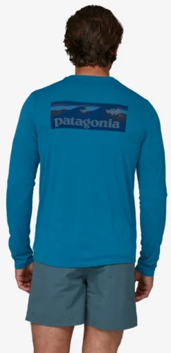 Longsleeve Patagonia Men Cap Cool Daily Graphic Shirt Waters Boardshort Logo Wavy Blue X Dye -The North Kleding Winkel 4517020blauw203