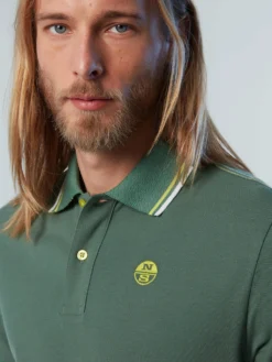 Polo North Sails Men SS Polo With Logo Military Green 11 Polo North Sails Men SS Polo With Logo Military Green -The North Kleding Winkel hi res 692417 0813 det2 750x