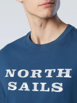 T-Shirt North Sails Men SS T-Shirt Graphic Dark Denim -The North Kleding Winkel hi res 692838 0787 det2 750x